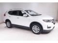 Nissan Rogue SV AWD Pearl White Tricoat photo #1