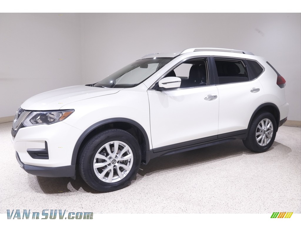 2020 Rogue SV AWD - Pearl White Tricoat / Charcoal photo #3