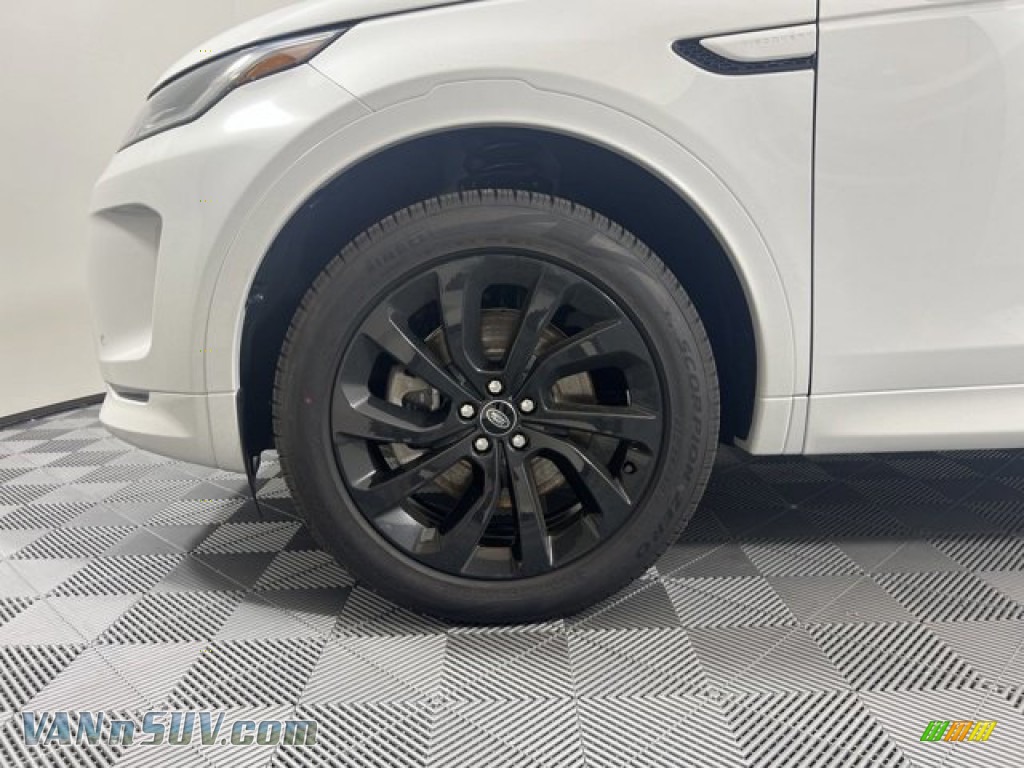 2023 Discovery Sport S R-Dynamic - Fuji White / Light Oyster photo #8