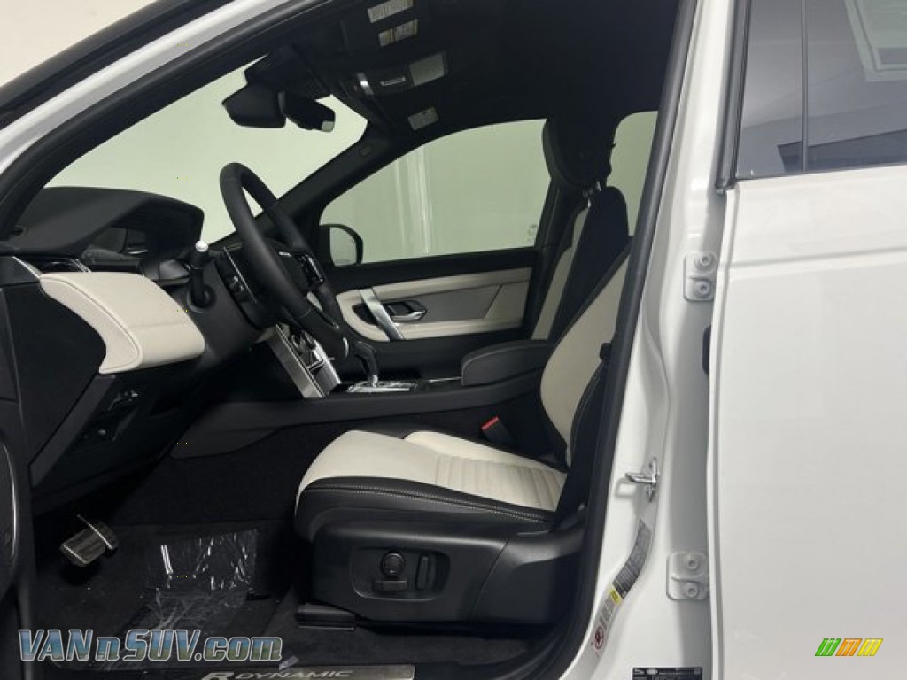 2023 Discovery Sport S R-Dynamic - Fuji White / Light Oyster photo #14