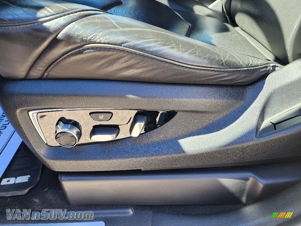 2018 Escalade Platinum 4WD - Radiant Silver Metallic / Jet Black photo #18