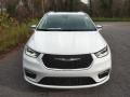 Chrysler Pacifica Limited AWD Bright White photo #3