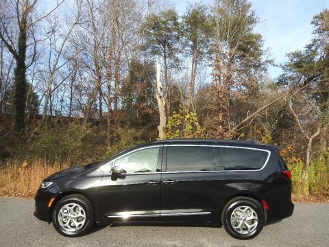 Brilliant Black Crystal Pearl 2022 Chrysler Pacifica Limited AWD