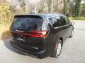 Chrysler Pacifica Limited AWD Brilliant Black Crystal Pearl photo #6