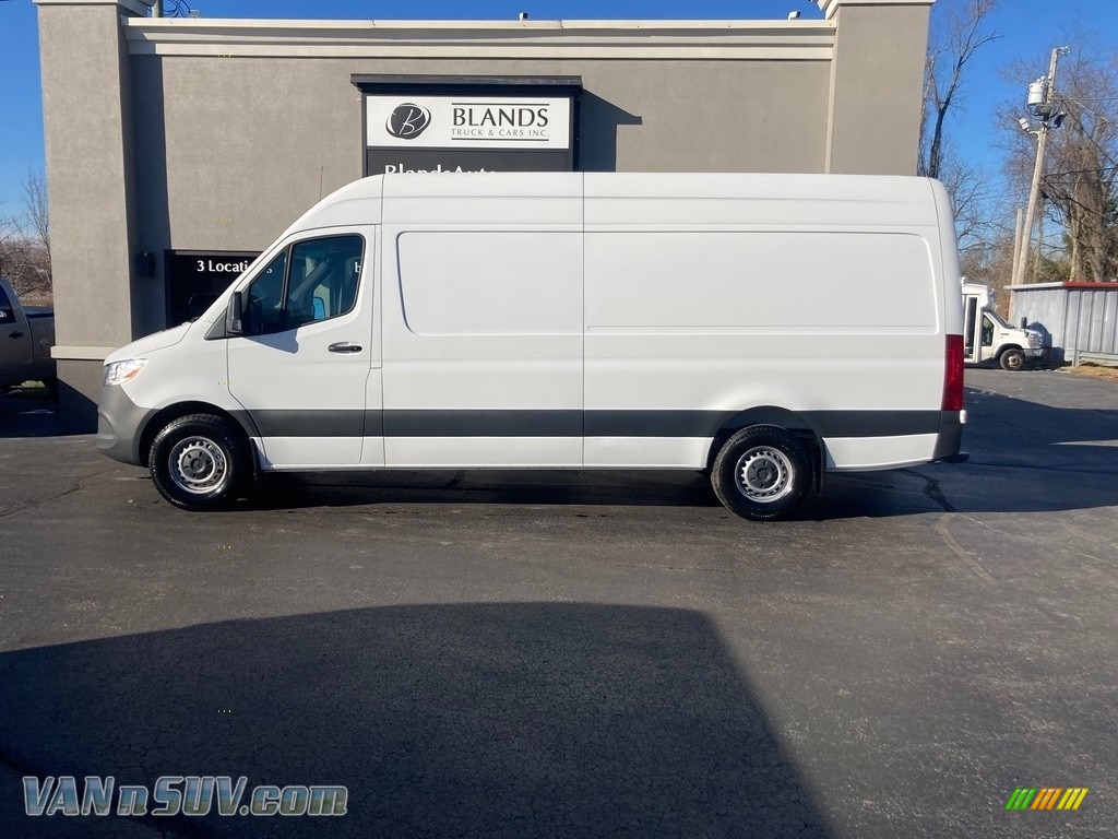 Arctic White / Black Mercedes-Benz Sprinter 2500 Cargo Van