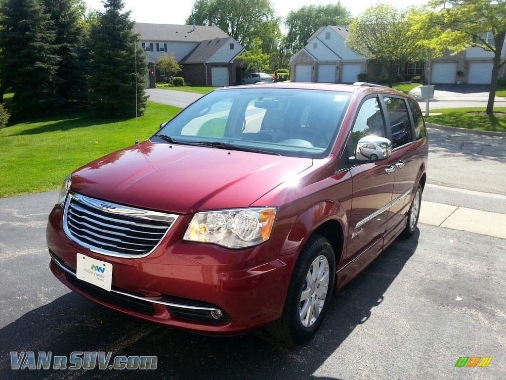 2012 Town & Country Touring - L - Deep Cherry Red Crystal Pearl / Dark Frost Beige/Medium Frost Beige photo #2