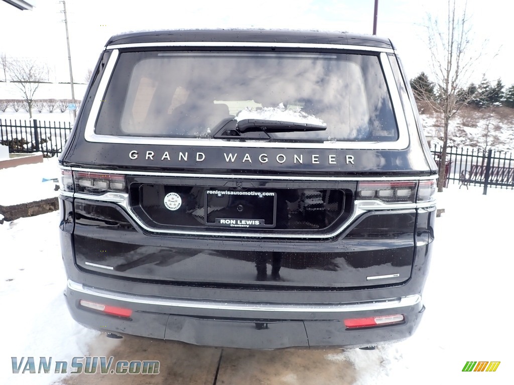 2023 Grand Wagoneer Series III 4x4 - Diamond Black Crystal Pearl / Tupelo/Black photo #6