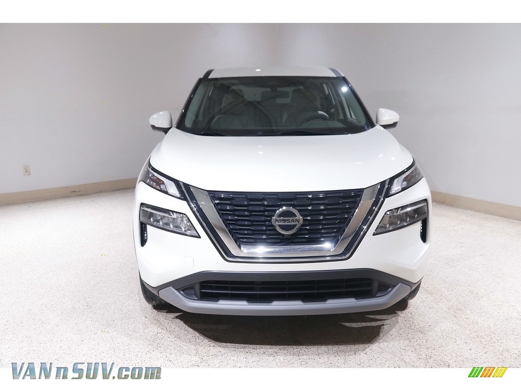 2021 Rogue SV AWD - Pearl White Tricoat / Gray photo #2