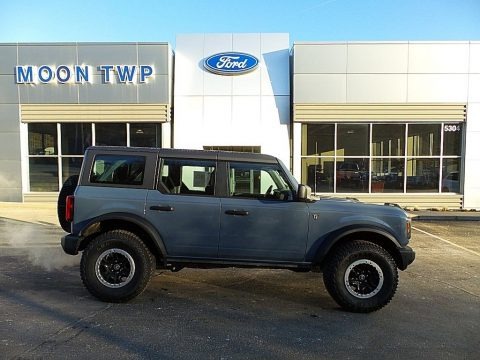 Azure Gray Metallic Tri-Coat 2023 Ford Bronco Sasquatch 4X4 4-Door
