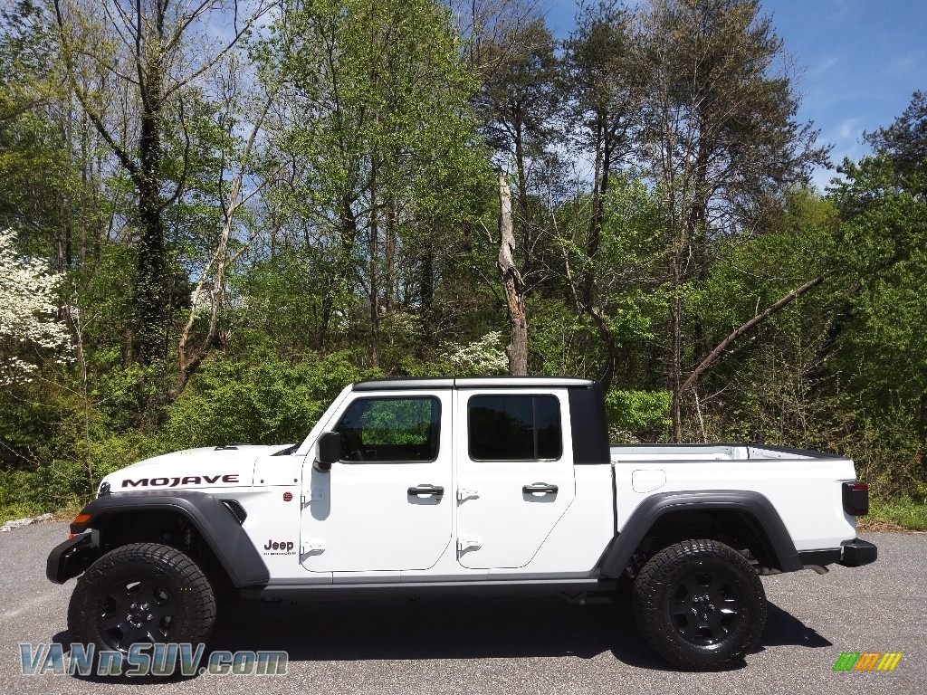 Bright White / Black Jeep Gladiator Mojave 4x4