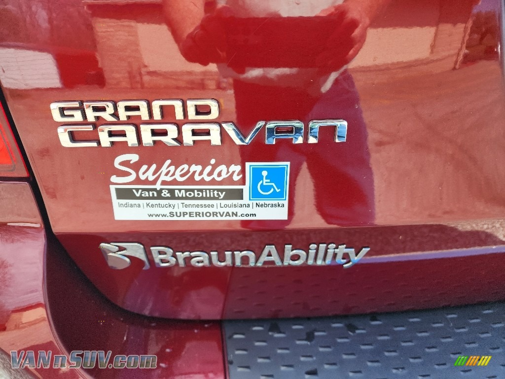 2019 Grand Caravan GT - Octane Red Pearl / Black photo #9