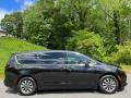 Chrysler Pacifica Hybrid Touring L Brilliant Black Crystal Pearl photo #5