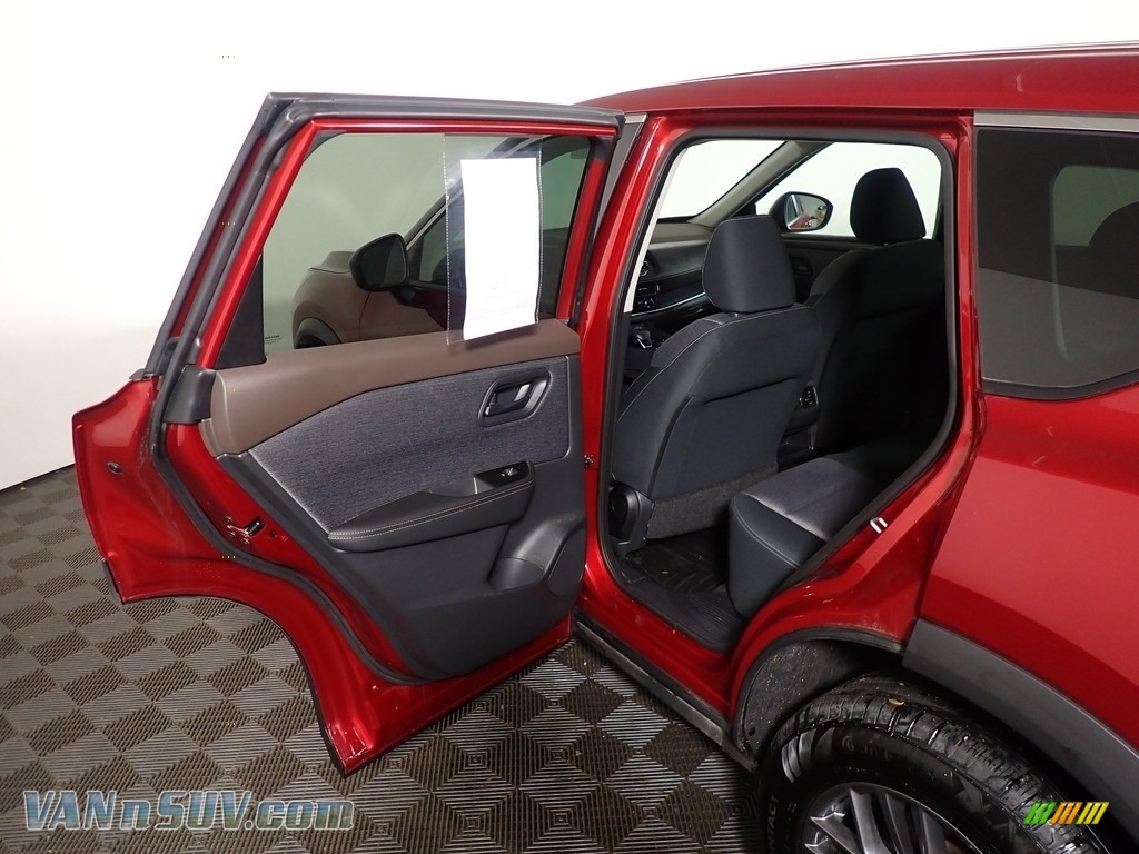 2021 Rogue S AWD - Scarlet Ember Tintcoat / Charcoal photo #32