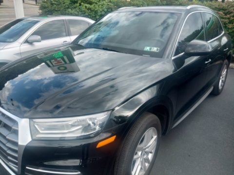 Brilliant Black 2020 Audi Q5 Premium quattro