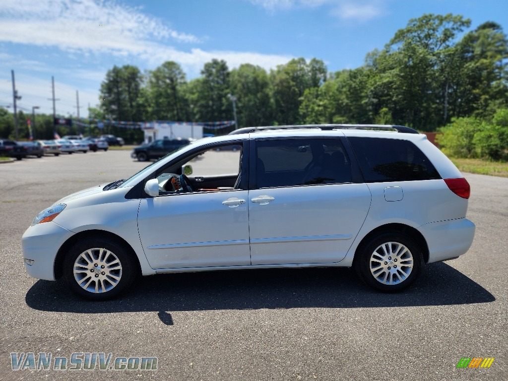 2008 Sienna XLE AWD - Arctic Frost Pearl / Stone photo #7