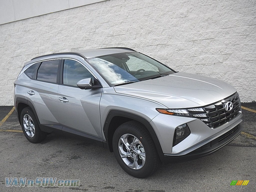 2024 Tucson SEL AWD - Shimmering Silver / Gray photo #1