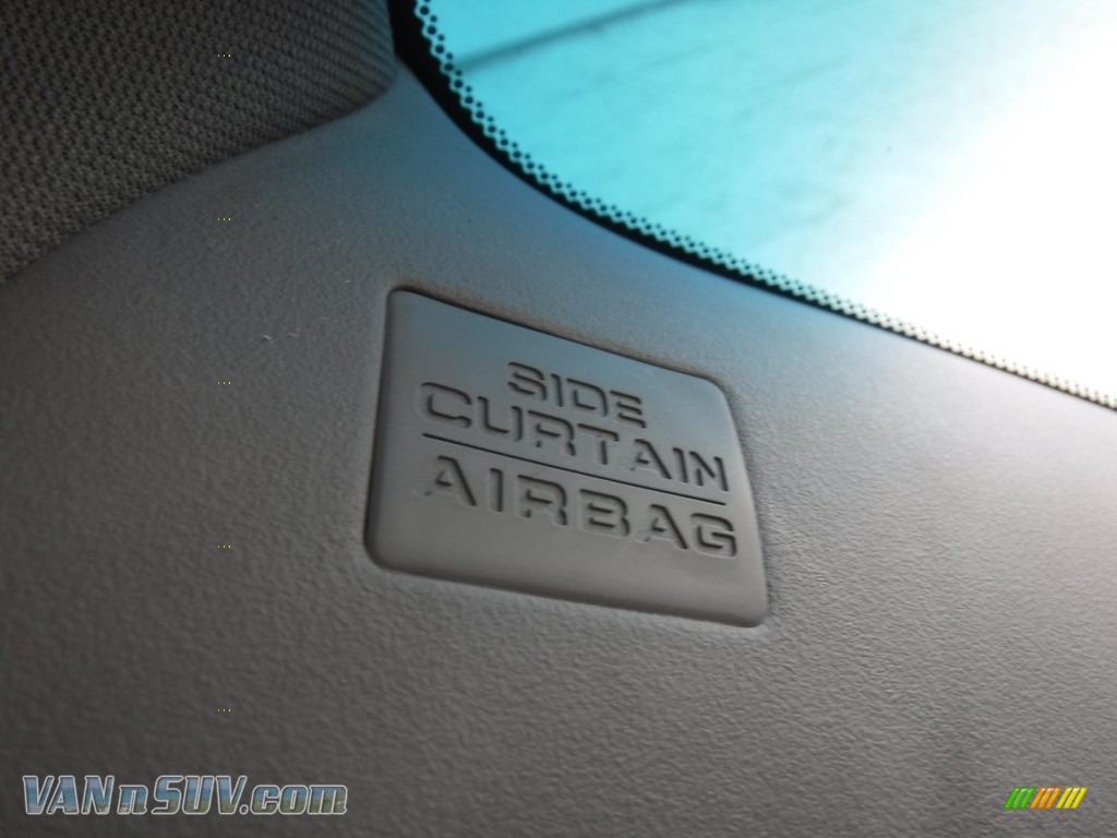 2011 Pilot LX 4WD - Polished Metal Metallic / Gray photo #21