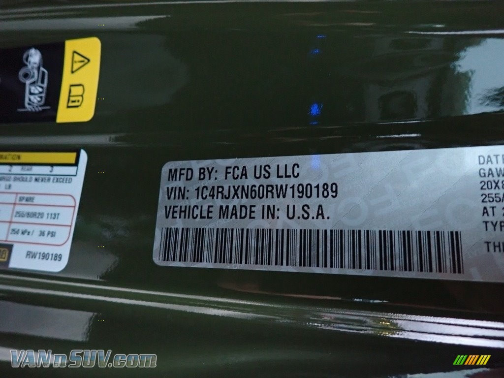 2024 Wrangler 4-Door Sport S 4xe Hybrid - Sarge Green / Black photo #15