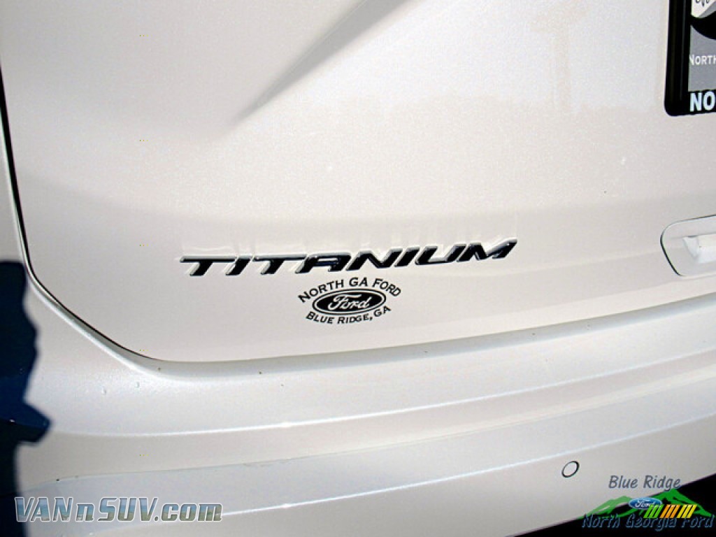 2024 Edge Titanium AWD - Star White Metallic Tri-Coat / Medium Soft Ceramic photo #28