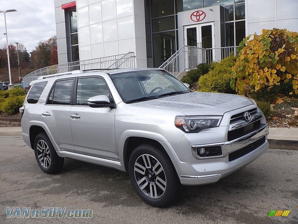 2023 4Runner Limited 4x4 - Classic Silver Metallic / Redwood photo #1