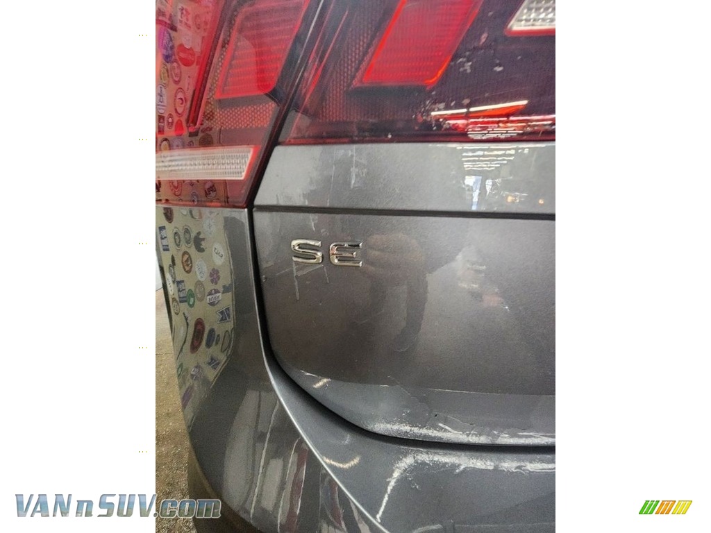 2022 Tiguan SE 4Motion - Platinum Gray Metallic / Cinnamon photo #13