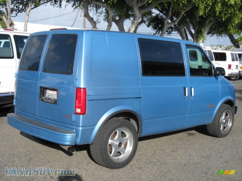 1994 Astro Cargo Van - Light Quasar Blue Metallic / Gray photo #6