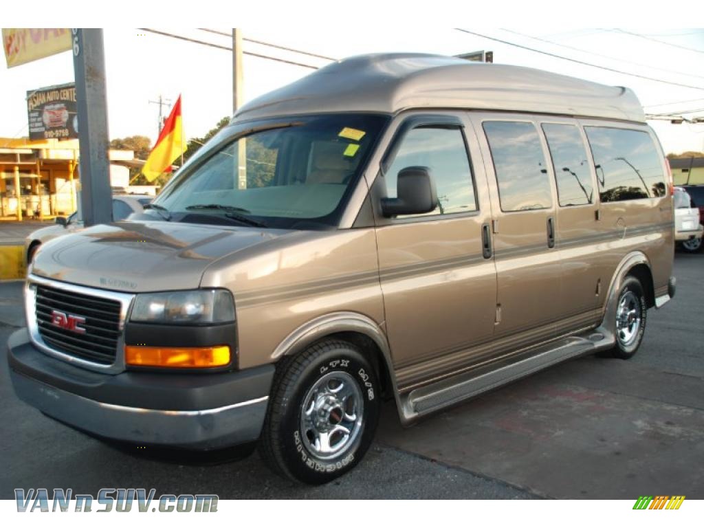 2003 gmc savana conversion van