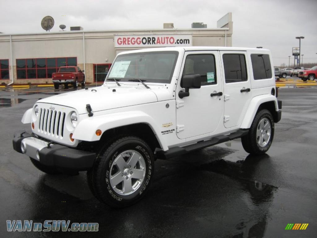 White jeep sahara for sale