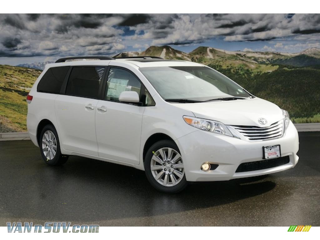 2011 toyota sienna xle blizzard pearl #4