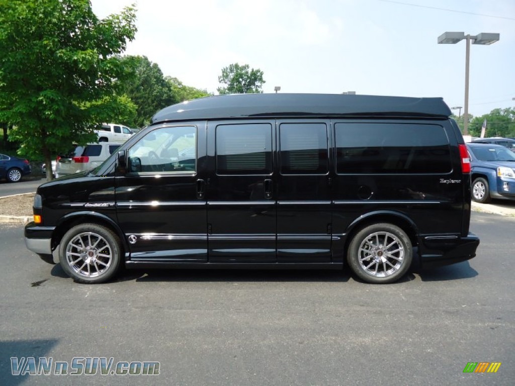 2011 GMC Savana Van LT Conversion In Onyx Black Photo 4 151327 