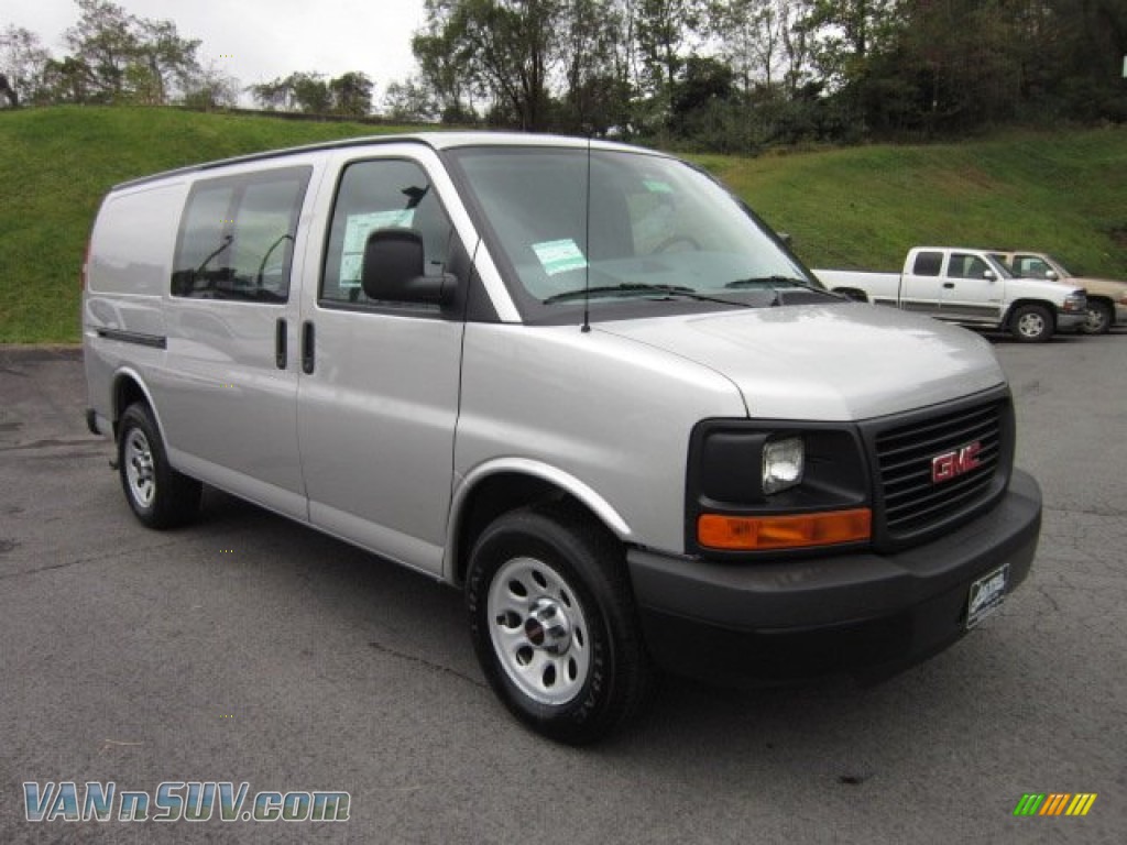 Gmc savana 1500 cargo van sale #2