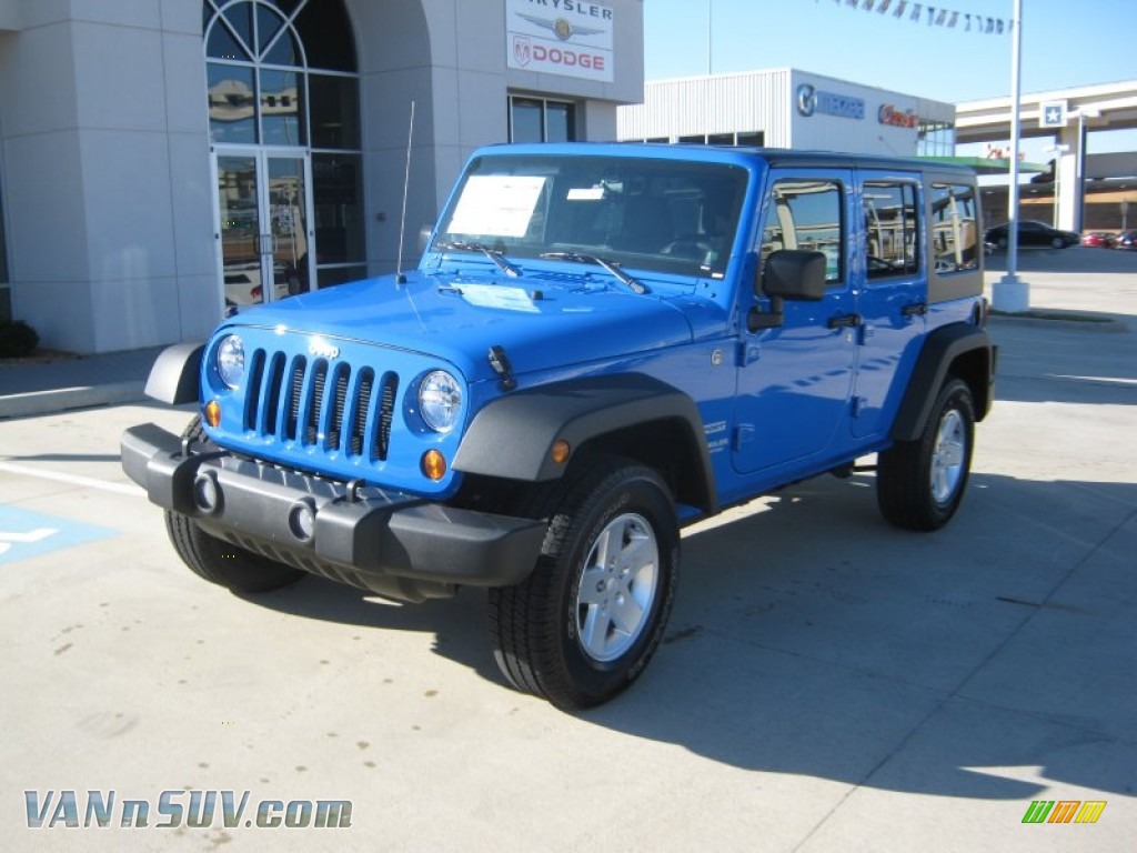 Cosmos Blue / Black Jeep Wrangler Unlimited Sport S 4x4