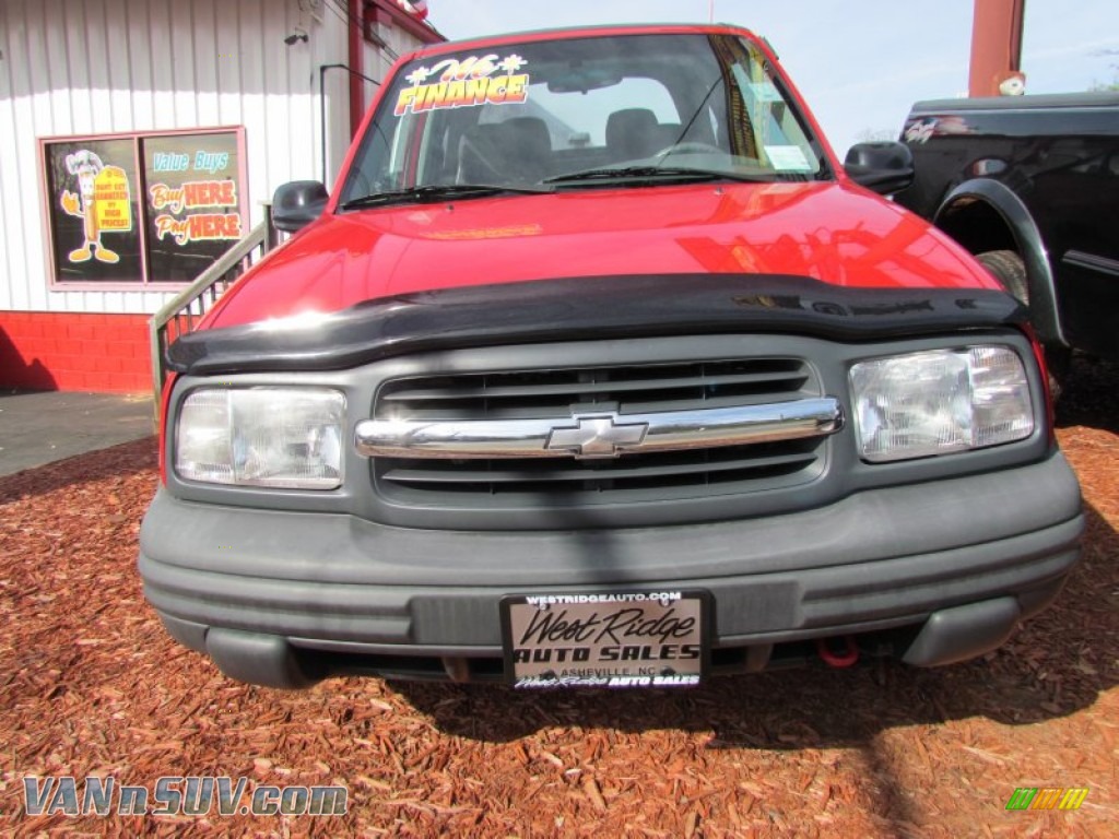 2001 Chevrolet Tracker ZR2 Soft Top 4WD in Wildfire Red photo 12