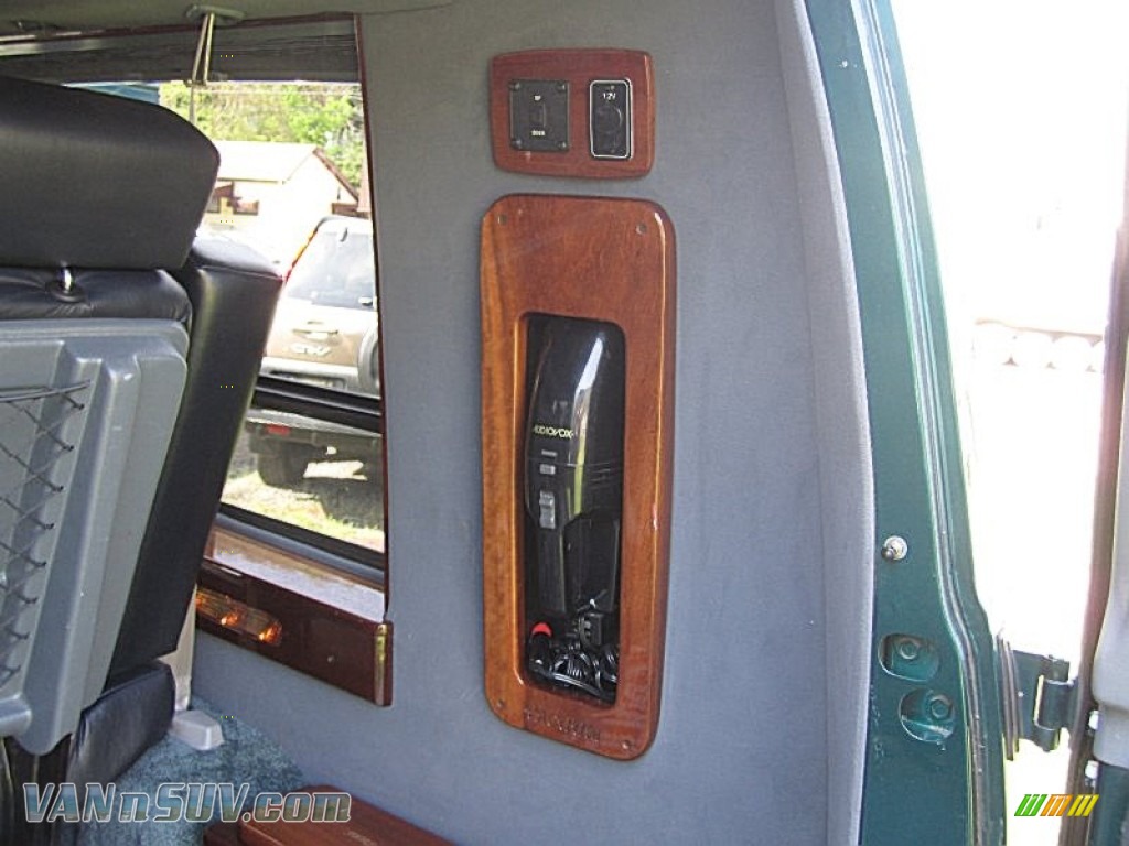 1995 GMC Vandura G2500 Conversion Van in Emerald Green Metallic photo