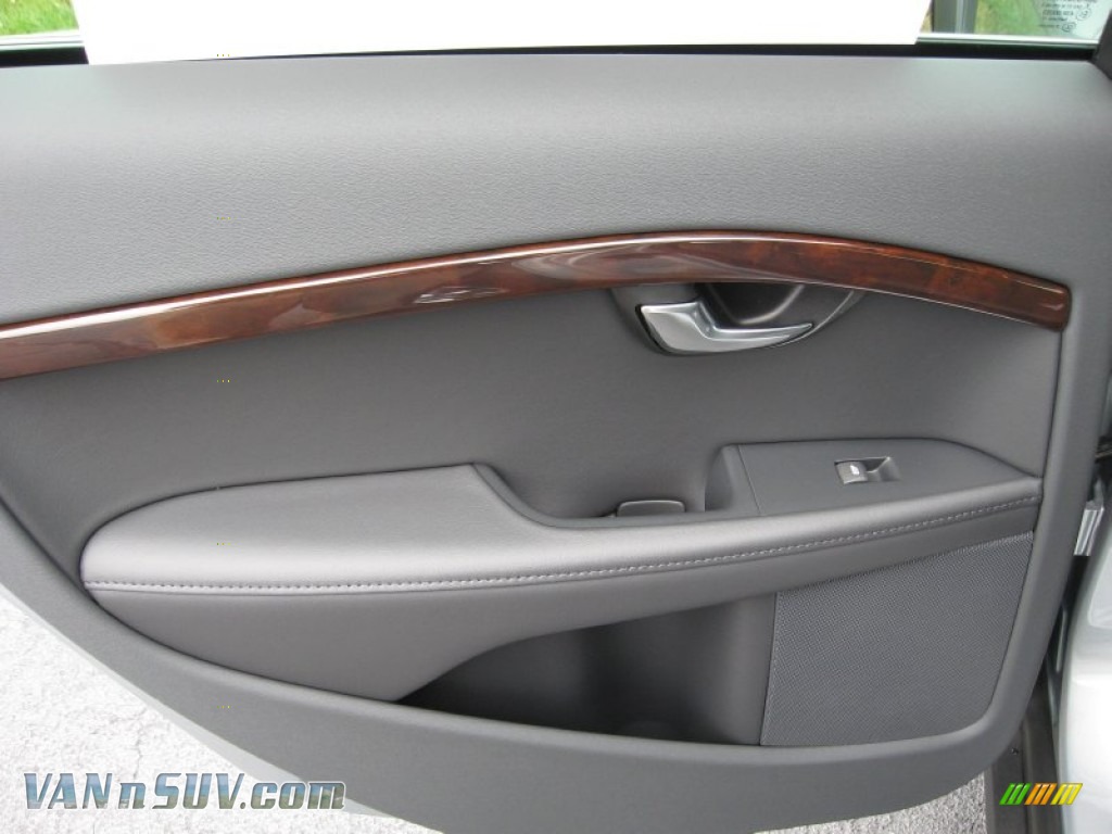 2012 XC70 3.2 AWD - Seashell Metallic / Sandstone Beige photo #20