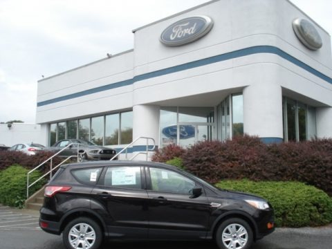 2013 Ford Escape Sale Date on Ford Escape S Suvs For Sale   Vannsuv Com   Vans And Suvs For Sale In