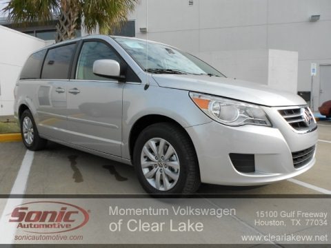 Mercury Silver Metallic 2012 Volkswagen Routan SE