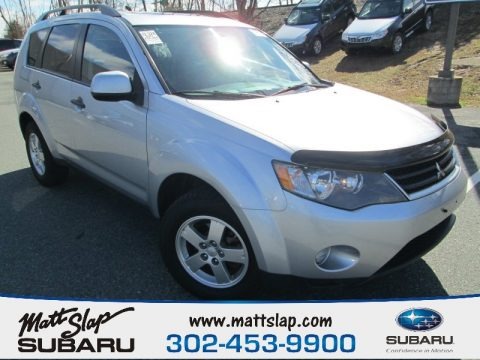 Cool Silver Metallic 2007 Mitsubishi Outlander LS 4WD