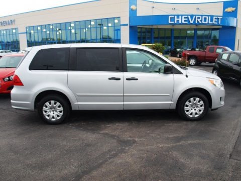 Mercury Sliver Metallic 2009 Volkswagen Routan S