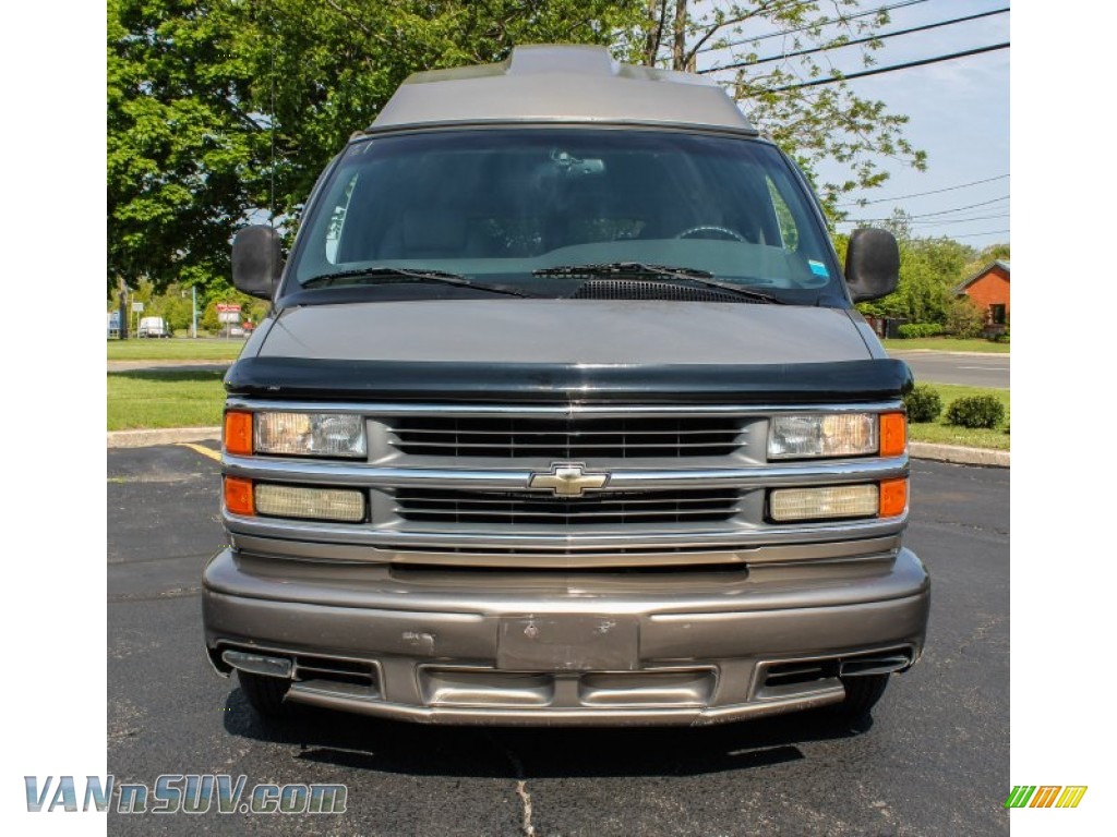 2002 chevrolet express 1500 conversion van