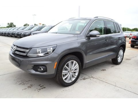 Pepper Gray Metallic 2013 Volkswagen Tiguan SE Pepper Gray Metallic 2013 Volkswagen Tiguan SE