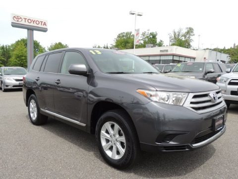 Magnetic Gray Metallic 2013 Toyota Highlander V6 4WD