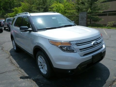 Ingot Silver Metallic 2013 Ford Explorer XLT 4WD