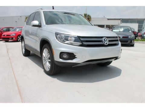 Reflex Silver Metallic 2013 Volkswagen Tiguan SE Reflex Silver Metallic 2013 Volkswagen Tiguan SE