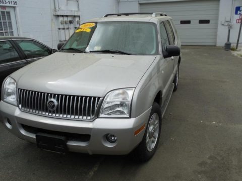 Silver Birch Metallic 2004 Mercury Mountaineer V8 Premier AWD Silver Birch Metallic 2004 Mercury Mountaineer V8 Premier AWD