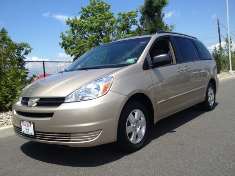 Desert Sand Mica 2004 Toyota Sienna LE