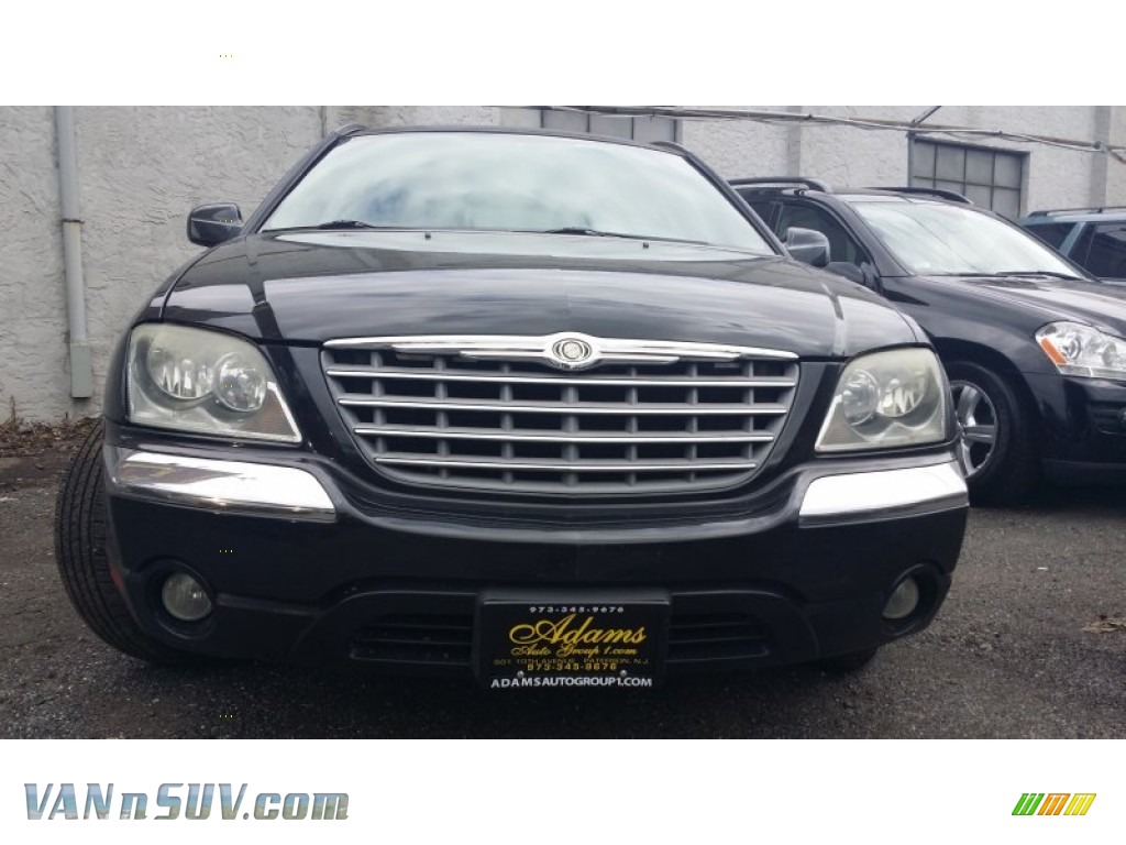 2005 Chrysler Pacifica Limited AWD in Brilliant Black