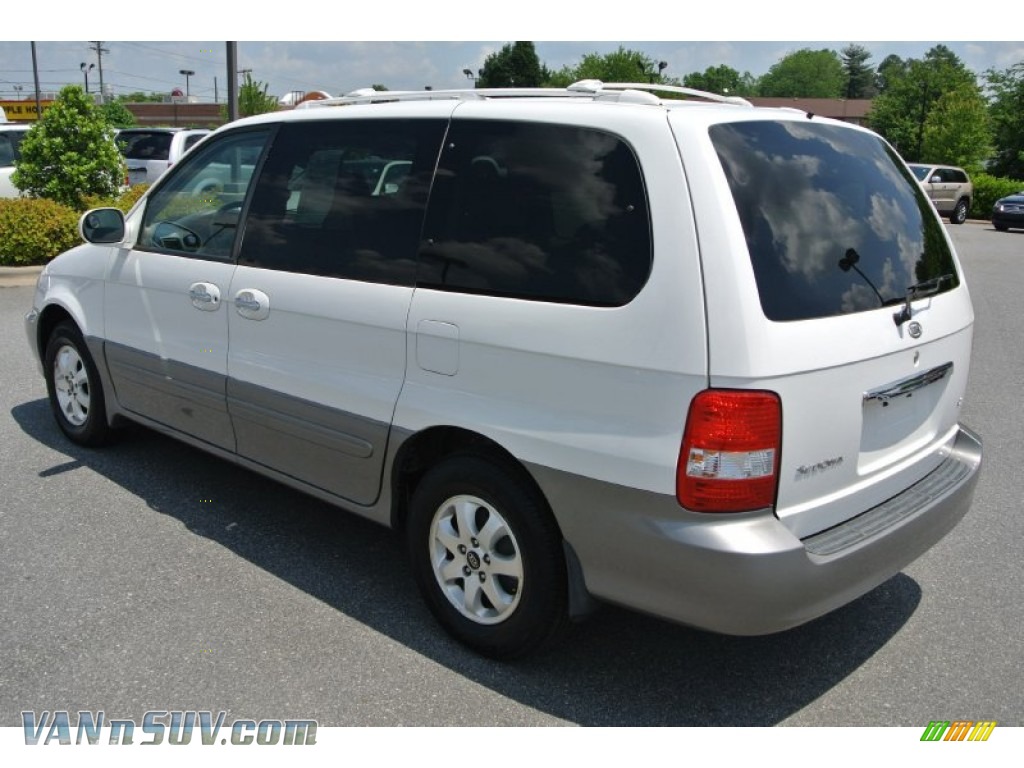 2005 Kia Sedona EX in Clear White photo #4 - 747949 | VANnSUV.com